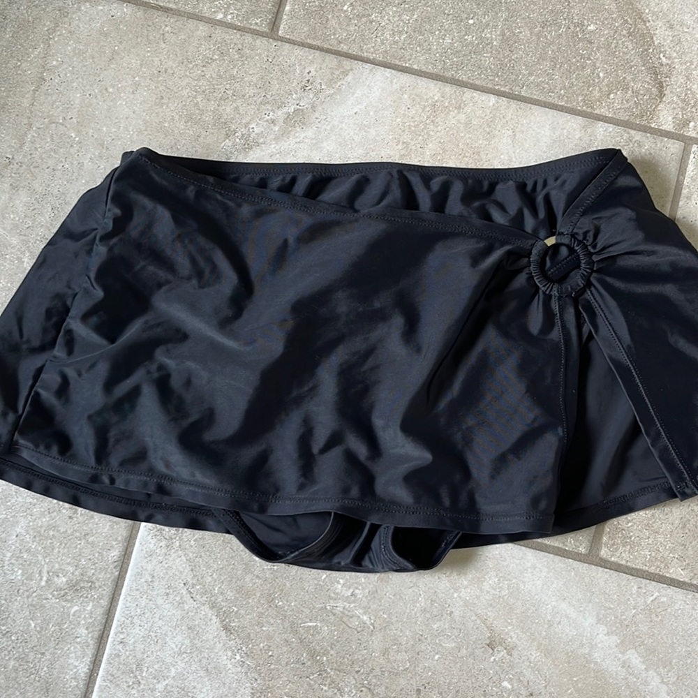 Swim skirt